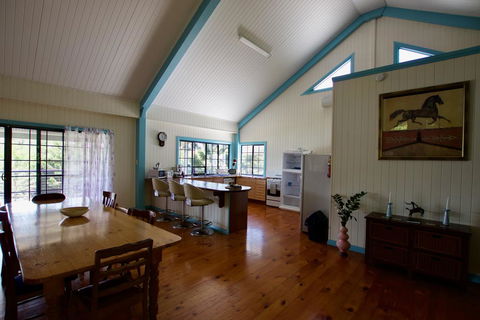 Samford Lakes - Accommodation ACT 3