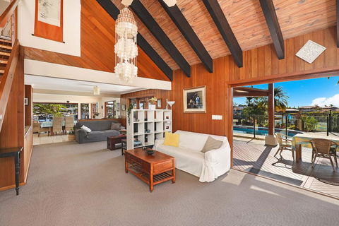 SCHMAN55-WATERFRONT, RESORT-STYLE ENTERTAINER - Accommodation ACT 1