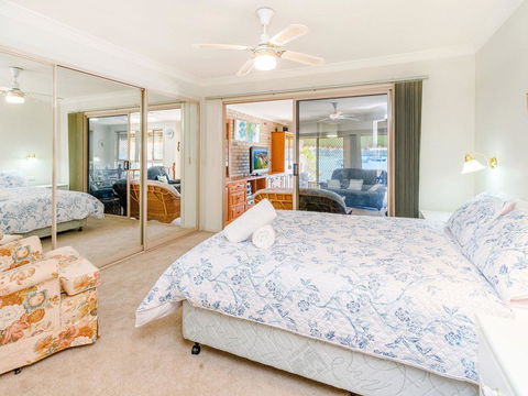 Seachange -Waterfront - Accommodation ACT 2