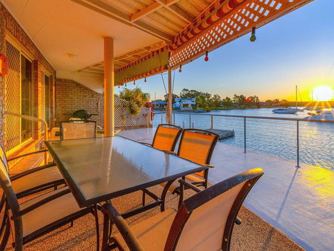 Seachange -Waterfront - Accommodation ACT 0