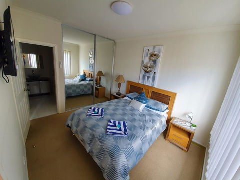 Seafront Unit 25 - Accommodation ACT 2