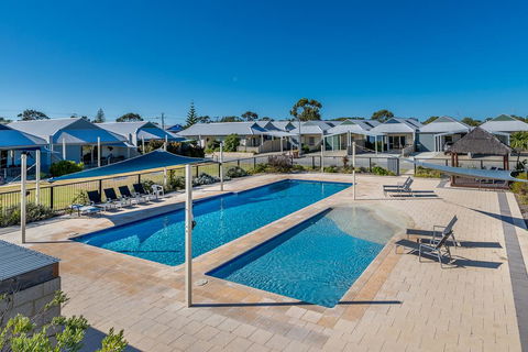 Seafront Unit 49 - Accommodation ACT 3