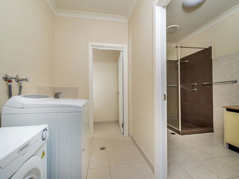 Seafront Unit 50 - Accommodation ACT 2