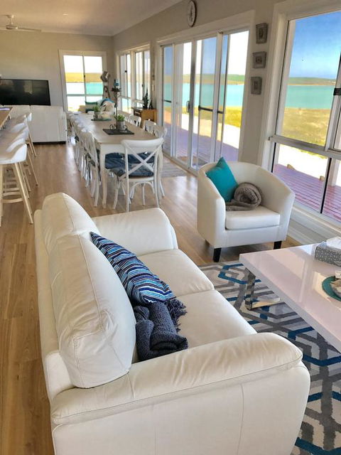 Shades Of Blue Eco Retreat - Accommodation ACT 3