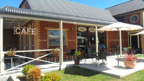 Sheffield Motor Inn - Accommodation ACT 1