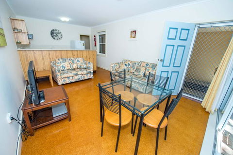 Shoal Bay Avenue, Unit 1/7 - Accommodation ACT 2