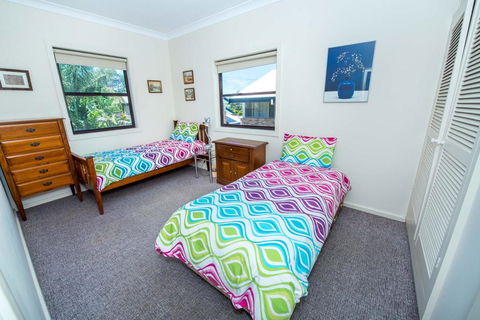 Shoal Bay Avenue, Unit 7 - Accommodation ACT 1