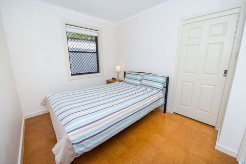 Shoal Bay Avenue, Unit 7 - Accommodation ACT 2