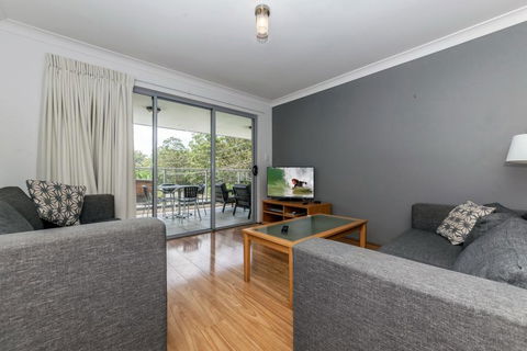 Shoal Bay Beach Club, 17/2 Shoal Bay Road - Accommodation ACT 0