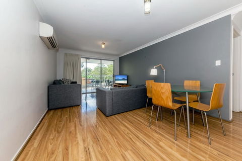 Shoal Bay Beach Club, 17/2 Shoal Bay Road - Accommodation ACT 1