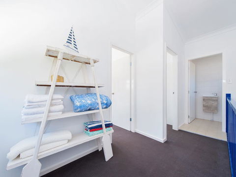 Shoally Loft, 58 Tomaree Road - Accommodation ACT 1