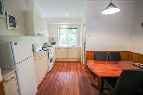 Silver Birches Holiday Unit 2 - Accommodation ACT 3