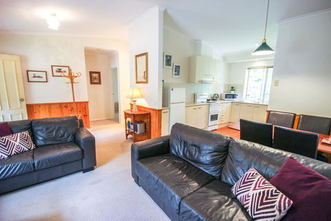 Silver Birches Holiday Unit 2 - Accommodation ACT 0