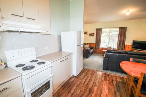 Silver Birches Holiday Unit 3 - Accommodation ACT 2
