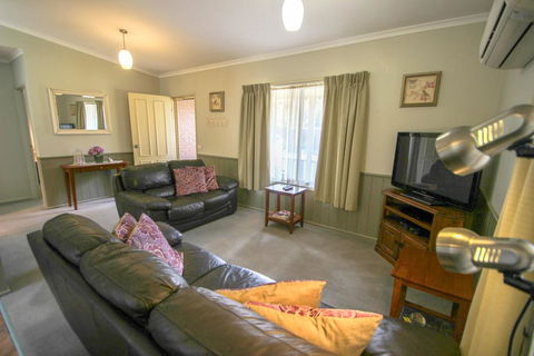Silver Birches Holiday Unit 6 - Accommodation ACT 0