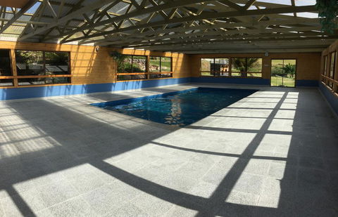 Silver Ridge Retreat - Accommodation ACT 2