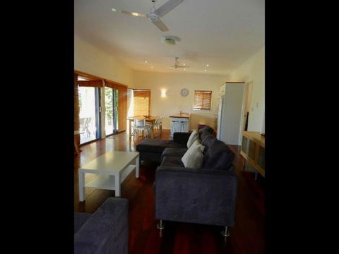 Six River - Accommodation ACT 2