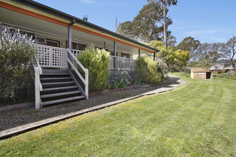 Snowstream Riverside Apartments - Unit 2 - Accommodation ACT 1