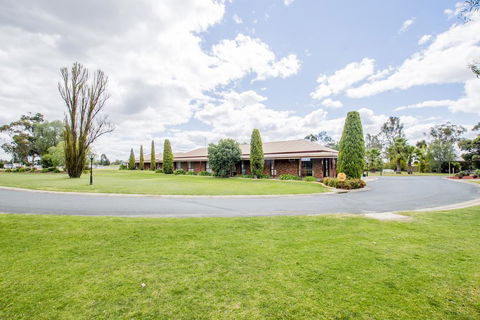 Sportslander Motor Inn - Accommodation ACT 0