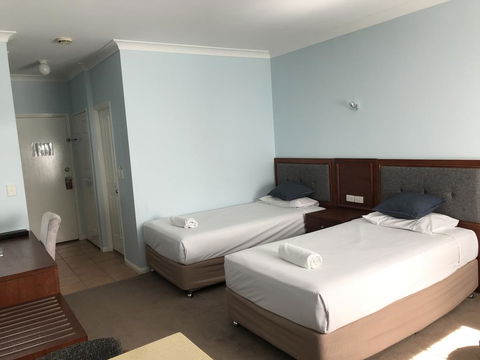 Springwood Motor Inn - Accommodation ACT 1