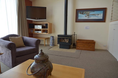 Squatters Run Apartments - Accommodation ACT 3