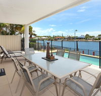 St Lucia 11 - 4 BDRM Canal Home with Pool - Accommodation ACT