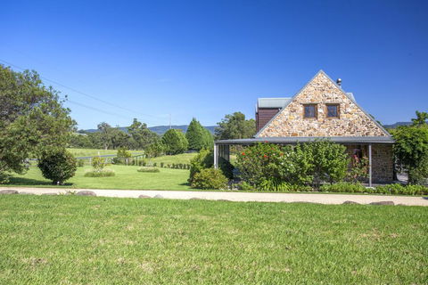 Stone Cottage - Accommodation ACT 2