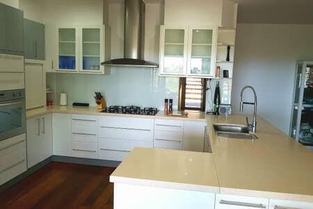 Stonehaven With Private Pool - Accommodation ACT 2