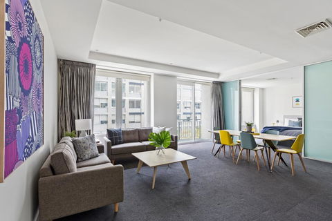 Stunning, Central Huge CBD Pad, Free WiFi, Netflix - Accommodation ACT 1