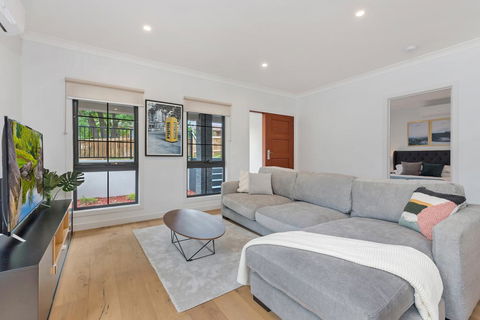 Style, Comfort And Convenience - Accommodation ACT 3
