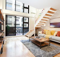 Stylish Loft Steps From City In Best Neighbourhood - Accommodation ACT