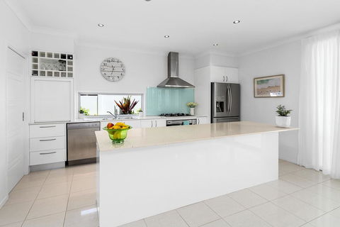 Summer Beach House On Tallows Avenue Kingscliff - Accommodation ACT 1