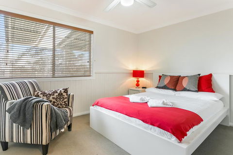 Sunflower Cottage - Accommodation ACT 3