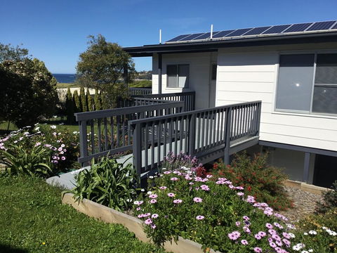 Sunnyside Holiday Home - Accommodation ACT 1