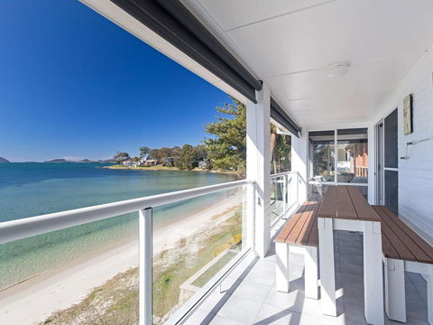 Sunrise Waters', 2/63 Soldiers Point Road - Stunning Waterfront Property - Accommodation ACT 0
