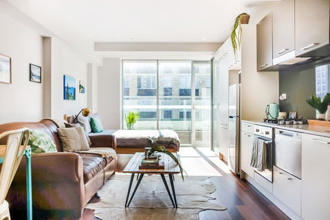 Sunshine City Loft! - Accommodation ACT 0