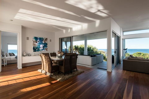 Sunshine Coast White House - Accommodation ACT 3