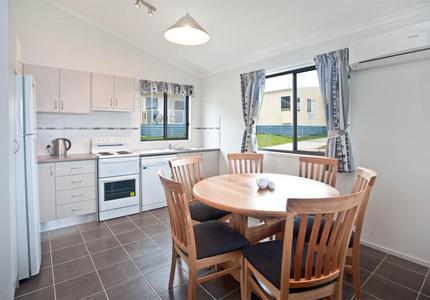 Surf Beach Narooma Holiday Park - Accommodation ACT 1