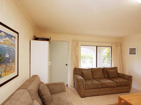Surfsea - Villa Manyana 32 - Accommodation ACT 3
