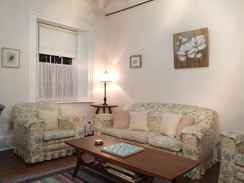 Surgeon's Cottage - Accommodation ACT 1
