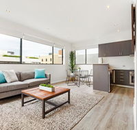Surry Hills Modern Self-Contained One-Bedroom Apartment 19 FOV - Accommodation ACT
