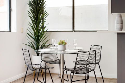 Surry Hills Modern Self-Contained One-Bedroom Apartment (19 FOV) - Accommodation ACT 2