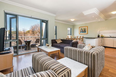 SYDNEY INNER CITY SANCTUARY - Free Parking - Accommodation ACT 0