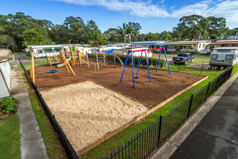 Tall Timbers Caravan Park - Accommodation ACT 2