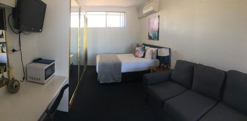 Tall Timbers Motel - Accommodation ACT 1