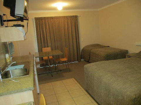 Tambo Mill Motel & Caravan Park - Accommodation ACT 3