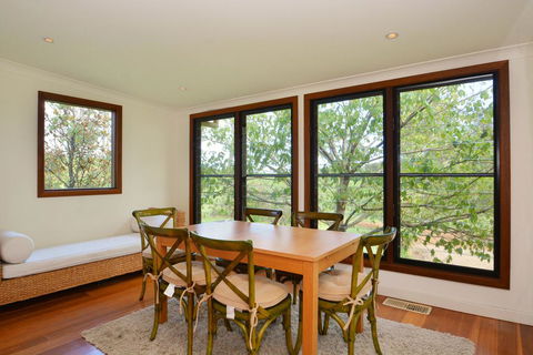 Tellace Wines Homestead - Accommodation ACT 1