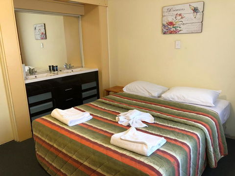 The Astor Hotel Motel - Accommodation ACT 0