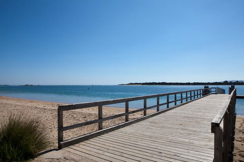 Pearl Hawley Beach - Accommodation ACT 38