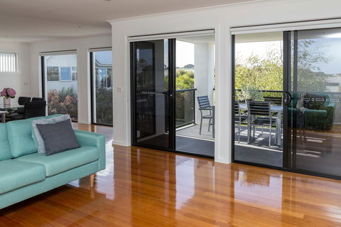 Pearl Hawley Beach - Accommodation ACT 11